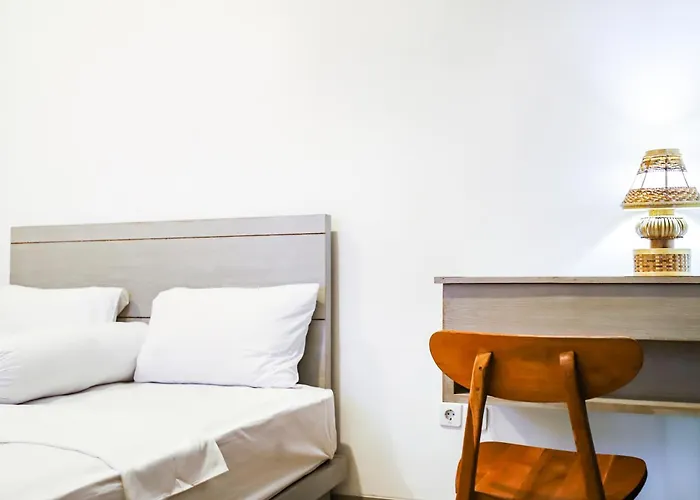 White Blue House 1 - Pvt Room, Shared Pool&kitchen 3*