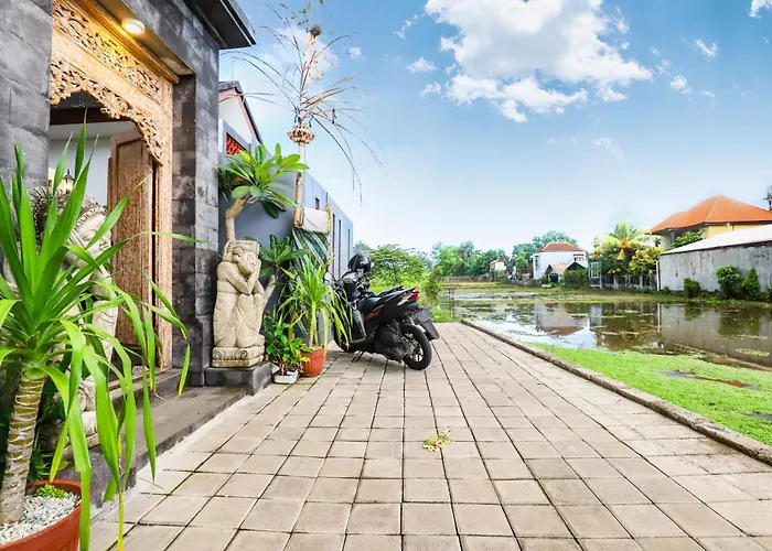 White Blue House 1 - Pvt Room, Shared Pool&kitchen Guest house 3*