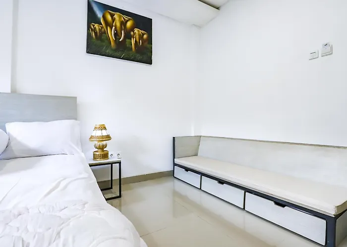 Guest house White Blue House 1 - Pvt Room, Shared Pool&kitchen 3*